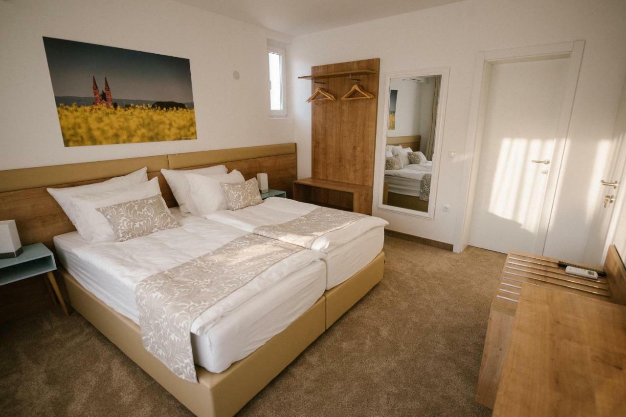 2I Rooms Ðakovo Εξωτερικό φωτογραφία